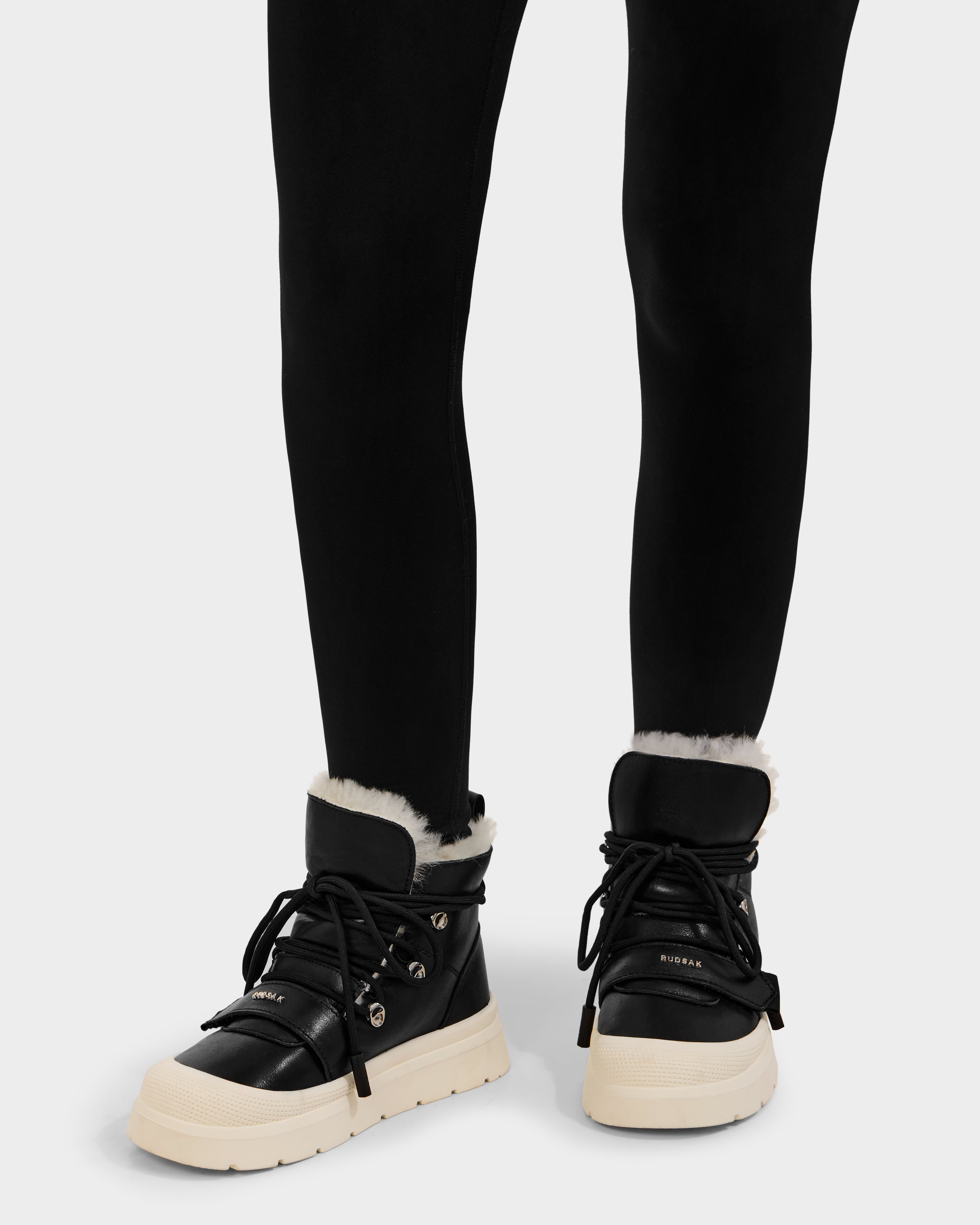 Black/Iceland