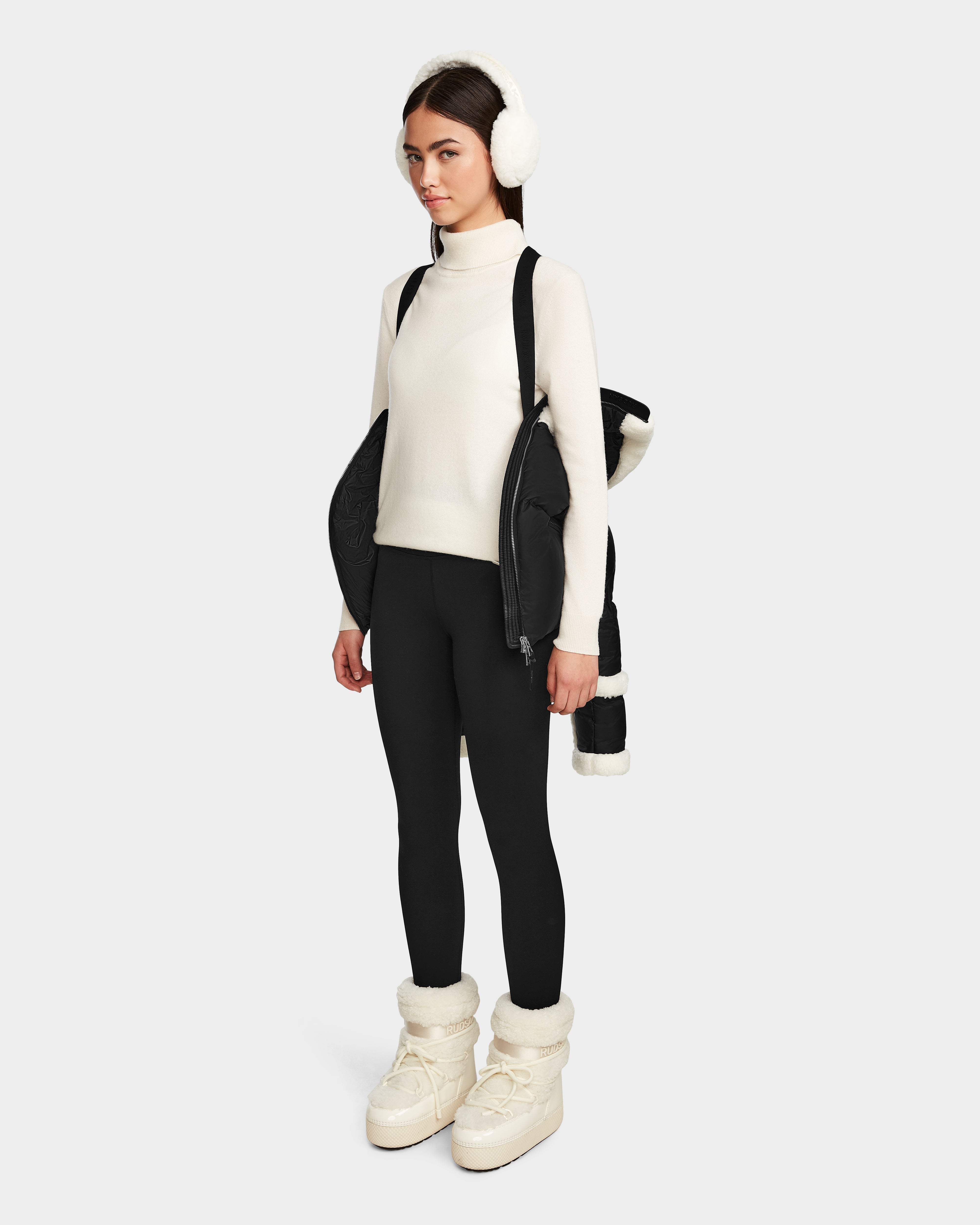 Black/Vanilla