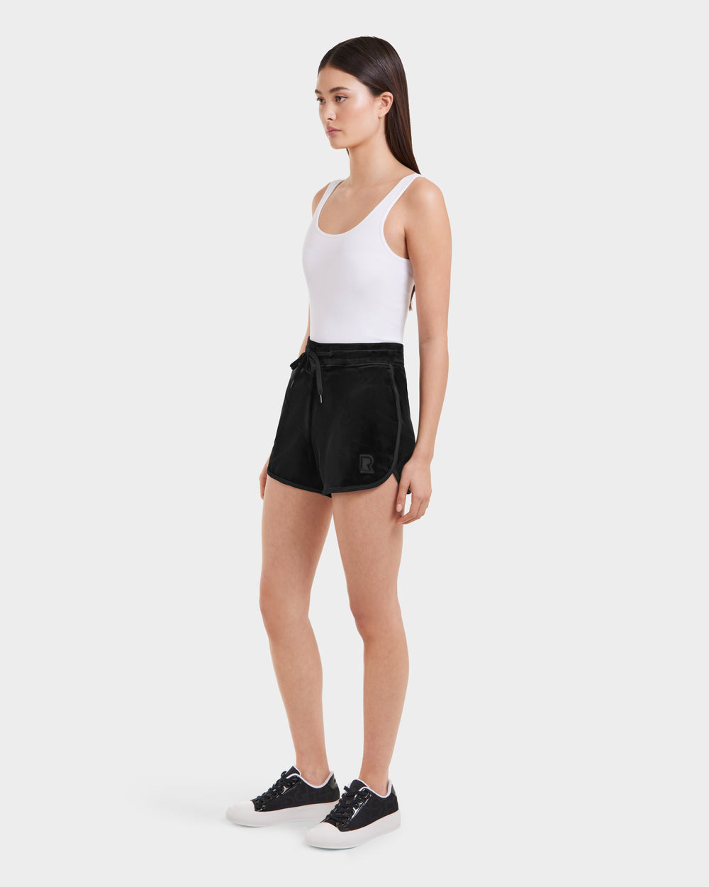 XS