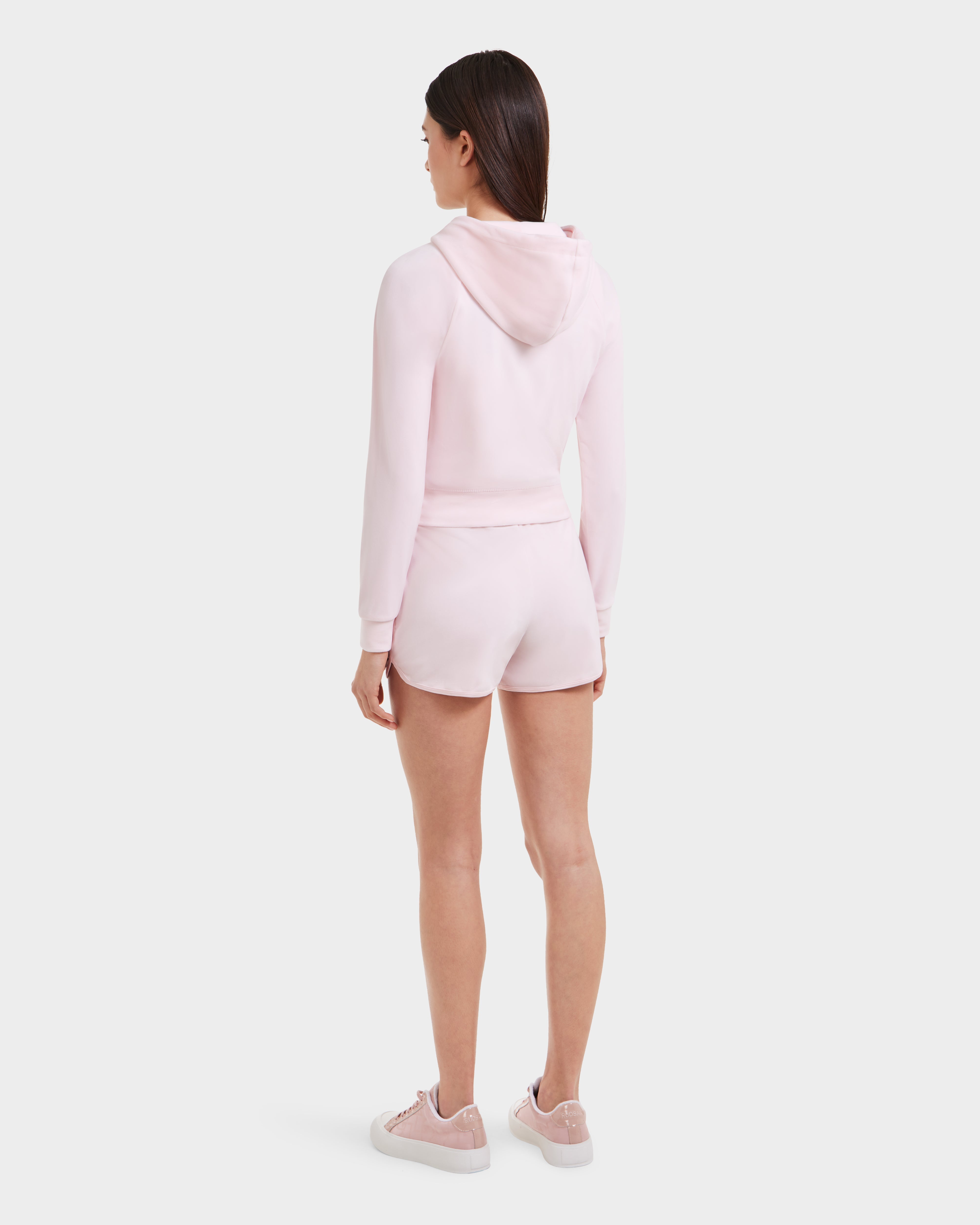 XS