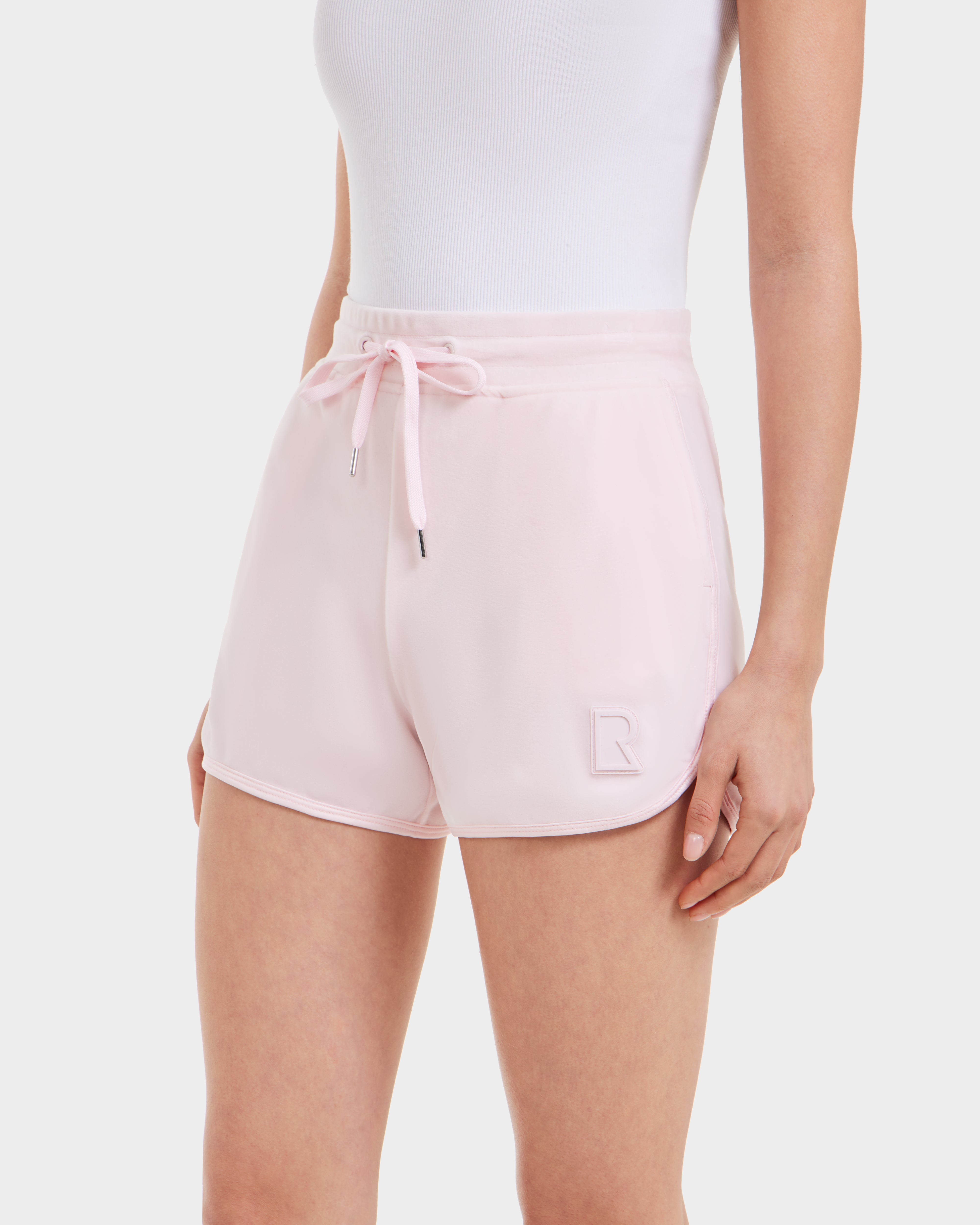 XS